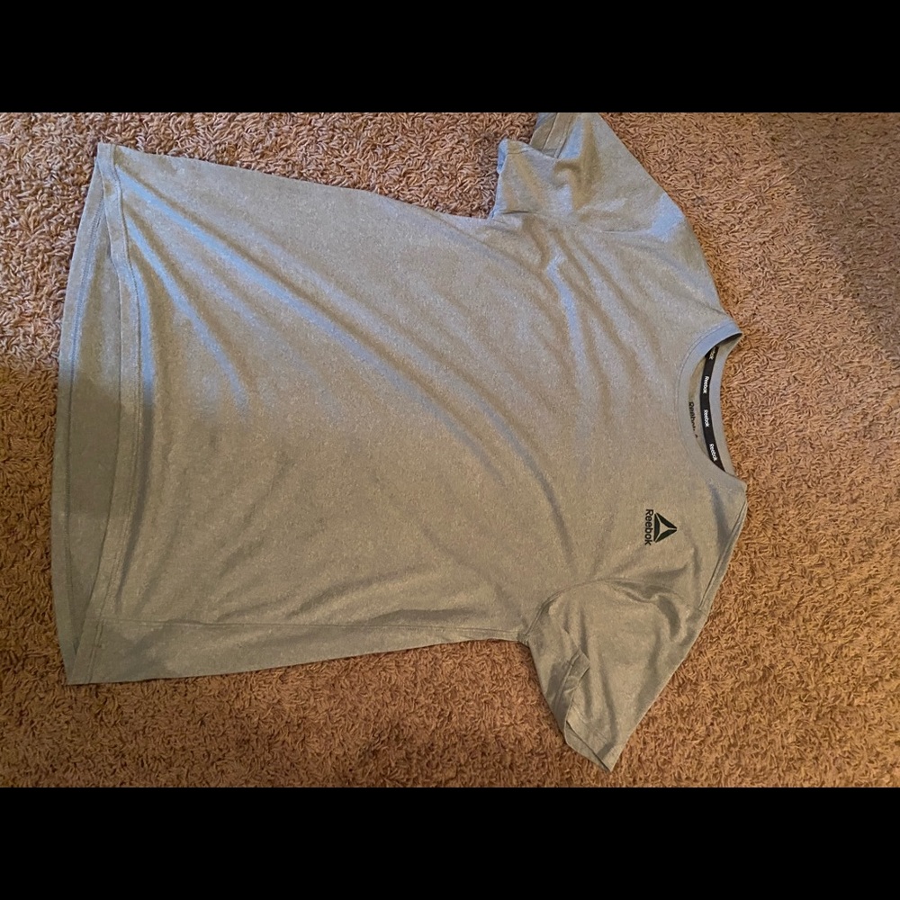 Reebok Dry-fit athletic Tee Shirt